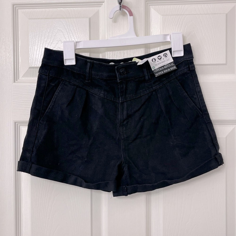 Black Vintage revival shorts!